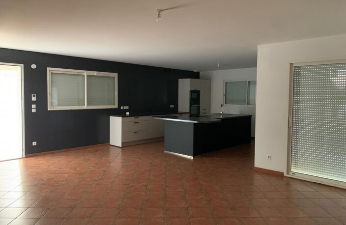 Maison Nimes 5 pièce(s) 118.65 m2 — photo 5