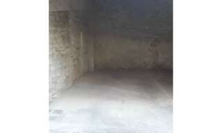 Garage   m² à louer à Nîmes (30900)