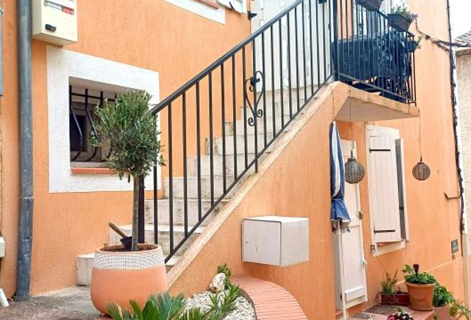 Appartement À Vendre — photo 1