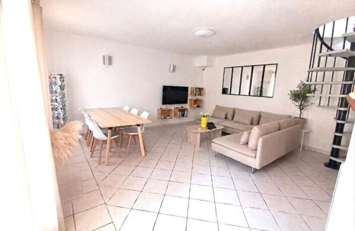 Appartement À Vendre — photo 2