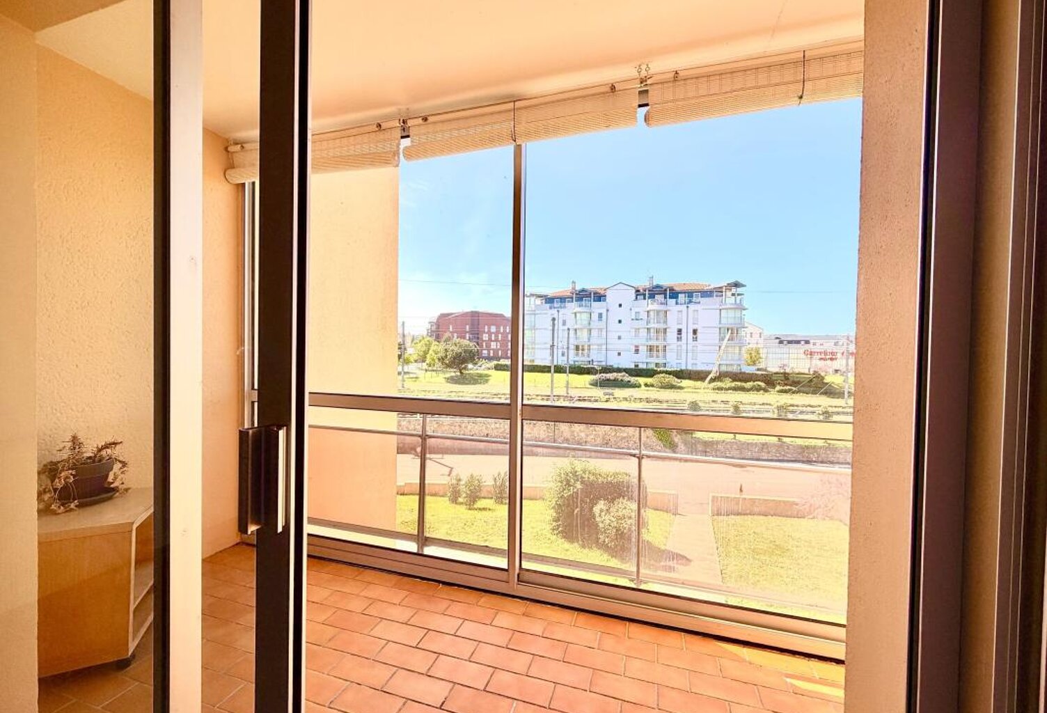 Appartement À Vendre T2  62 m2 Les Sables d'Olonne — photo 1