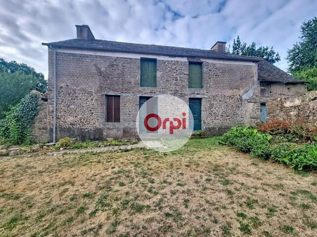 À VENDRE LONGÈRE EN PIERRE À RÉNOVER — photo du bien