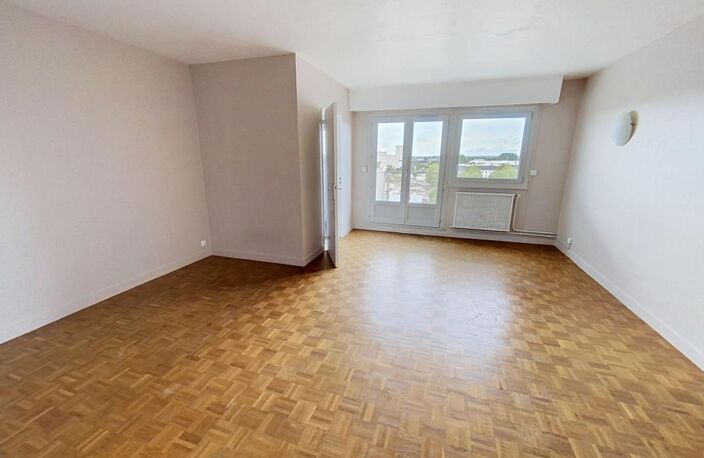 Appartement À Vendre place Rabelais avec parking — photo 2