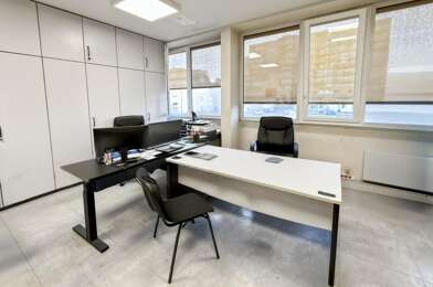 Bureau  370 €