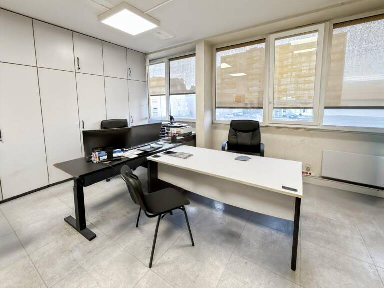   BUREAU 22 m² À LOUER — HYPER-CENTRE D'ORLÉANS   — photo 1