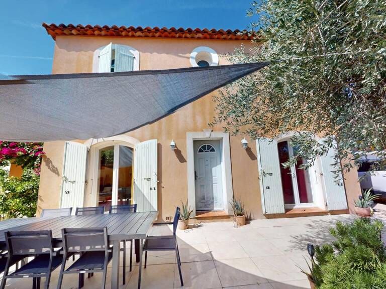 EXCLUSIVITE : LA CRAU BELLE MAISON CALME AVEC PISCINE — photo 1