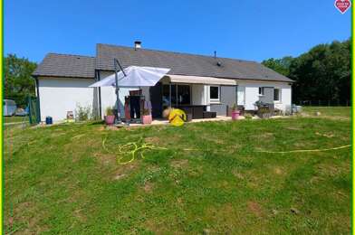 Maison 8 pièces 270300 €