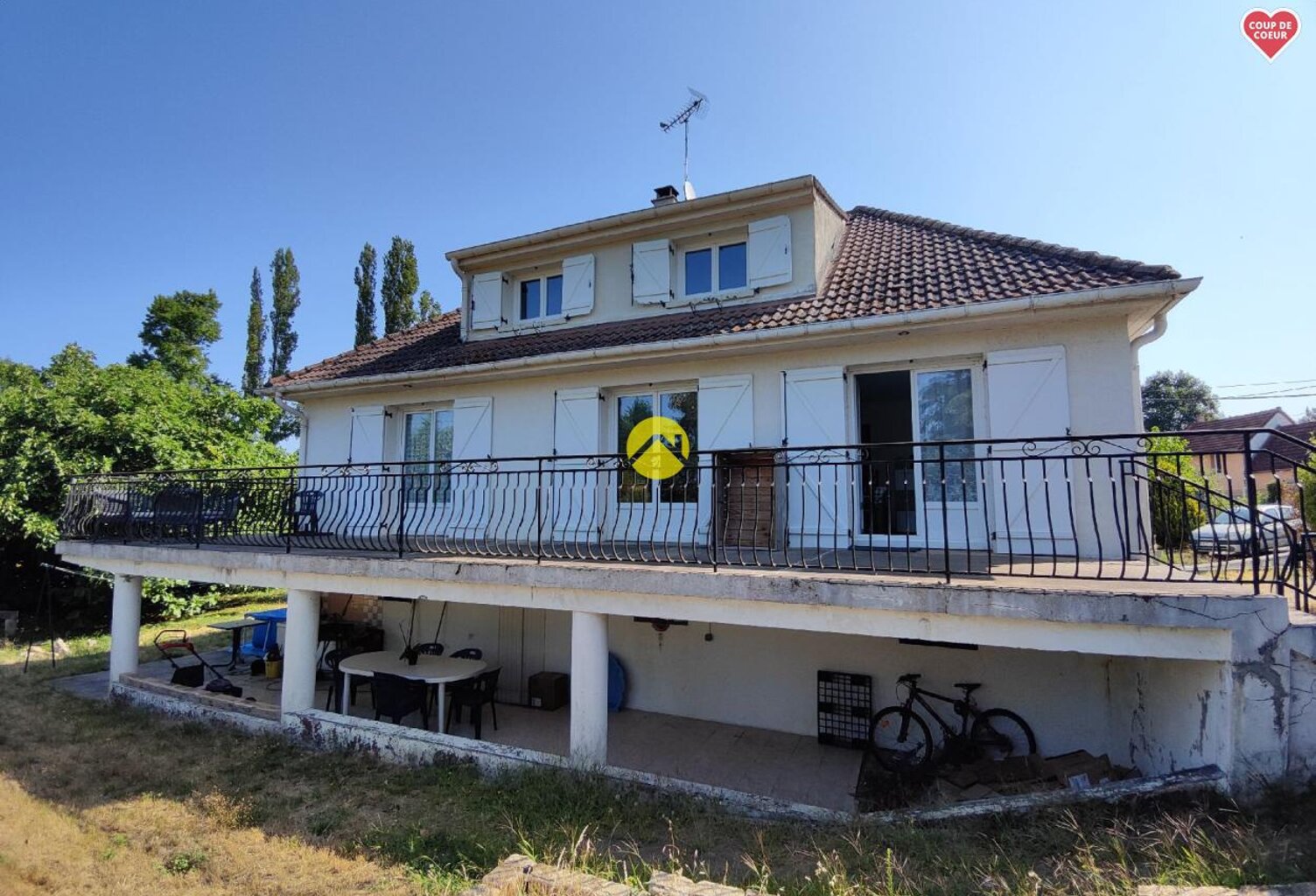 PAVILLON SUR SOUS-SOL T7 150 m²  — photo 1