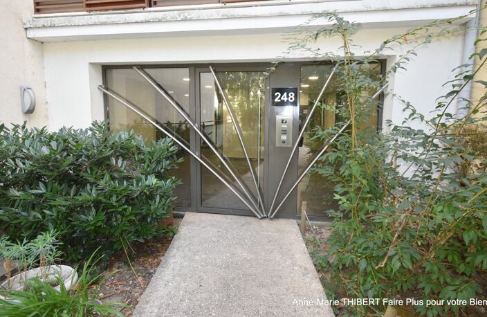 Appartement à vendre 3 pièces LYON 8EME ARRONDISSEMENT (69) avec grand garage — photo 4