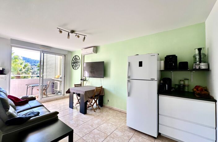 T3 de charme avec Terrasse et Box en sus – Marseille 9e, Traverse Regny – secteur Cabot / Saint-Tronc — photo 3