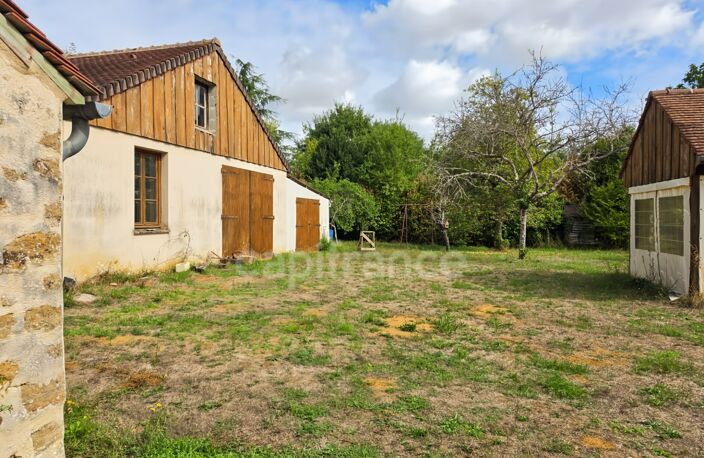 Havre de paix à la campagne, avec plus d’un hectare de terrain et un potentiel rare ! — photo 5