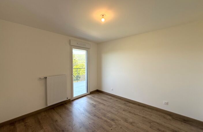 À vendre – Appartement T4 traversant de 95 m² à Ambilly (74) — photo 2