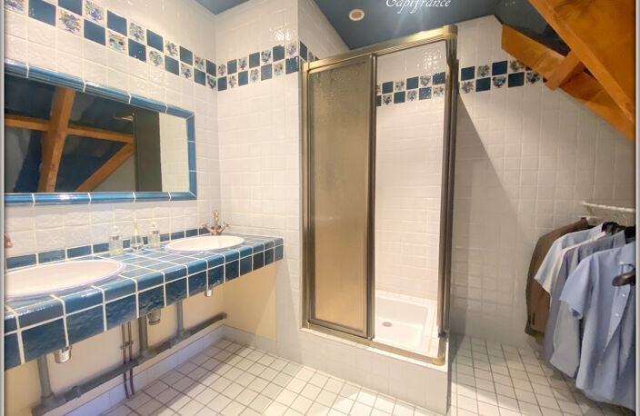 Dpt  (93), à vendre  maison P6 de 255 m² - Terrain de 808,00 m² — photo 5
