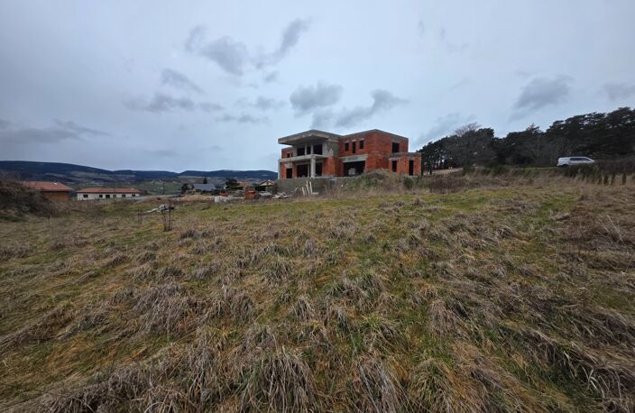 Maison à vendre 19 pièces proche de MONTBRISON (42) 500 m2 avec 6233 m2 de terrain — photo 3