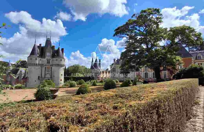 Magnifique ensemble de châteaux datant des XVe, XVIIe et XVIIIe siècles, situé à 1h20 de Paris, au cœur de la région du Perche — photo 2