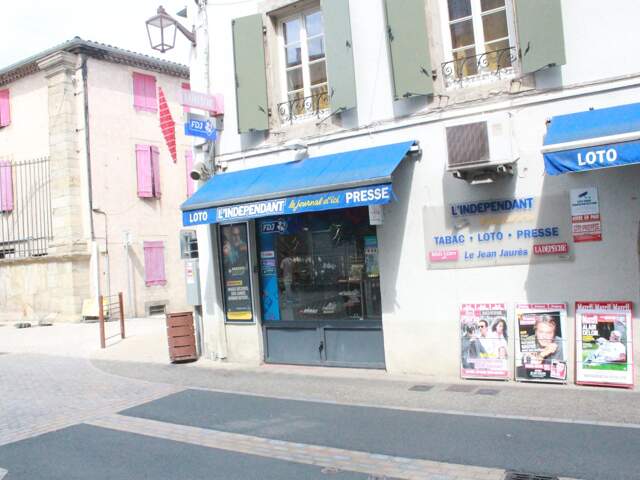 Fonds de commerce à vendre LIMOUX (11)  .Tabac presse loto pmu- Vente rapide. Opportunité.EBE de 139 KE- Magasin de 137 m²  récent-pour un duo avec appui — photo du bien
