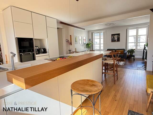 Appartement  à vendre 126 m², en hotel particulier  ORLEANS Bretonnerie , garage dans la cour interieure — photo du bien
