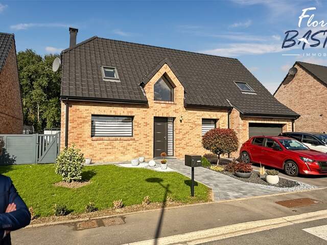 OISY – PAVILLON INDIVIDUEL RÉCENT AVEC PISCINE DANS UN SECTEUR RÉSIDENTIEL PRISÉ — photo du bien