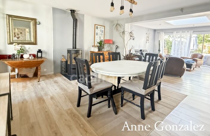 ORLEANS LA SOURCE, aux portes de la Sologne, à vendre maison familiale avec balcon, jardin clos sans vis-àvis et garage + trois places de parking — photo 4
