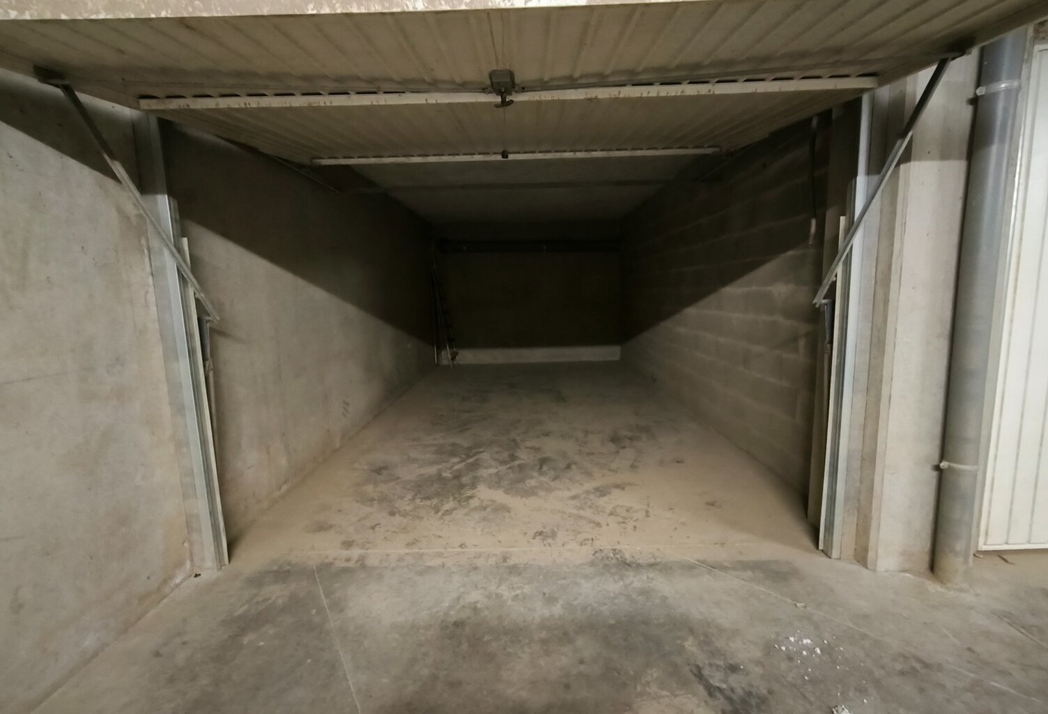 Garage à louer Rive de gier 18m² — photo 1