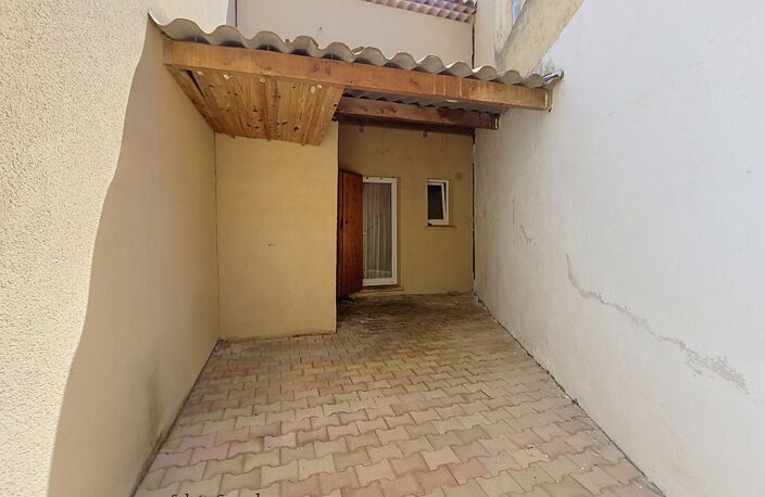Maison à vendre 4 pièces 70m² MIRAMAS (13) avec extérieur — photo 3