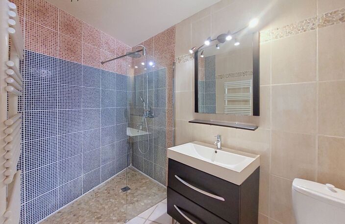 Maison à vendre 4 pièces 70m² MIRAMAS (13) avec extérieur — photo 4