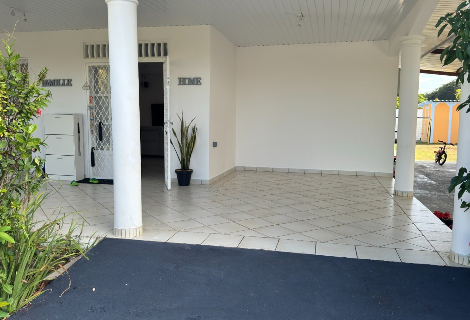 Une maison clé en main qui n'attend plus que vous (973) — photo 1