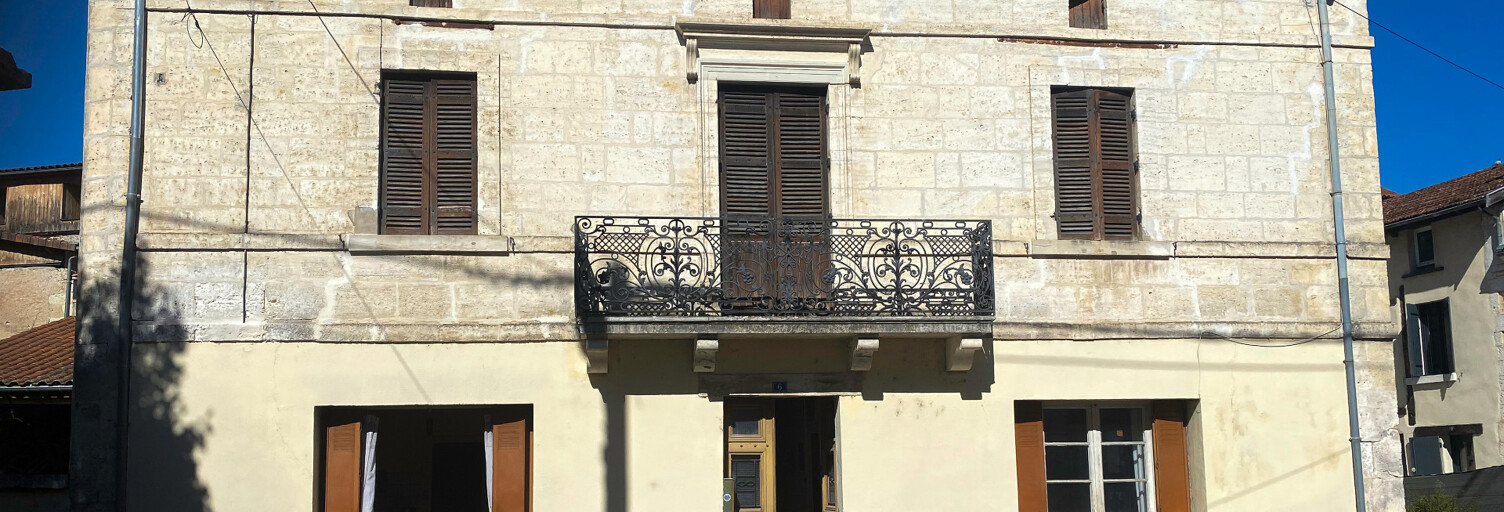 Maison 7 Pièces 234 m² à vendre à Agonac (24460)
