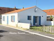 Maison à vendre 3 pièces coeur de ville avec terrain BEAUVOIR SUR MER (85) — photo 2
