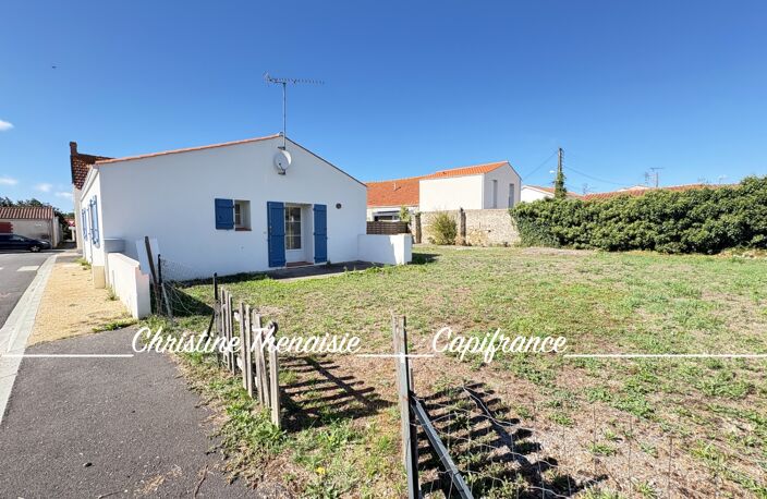Maison à vendre 3 pièces coeur de ville avec terrain BEAUVOIR SUR MER (85) — photo 3