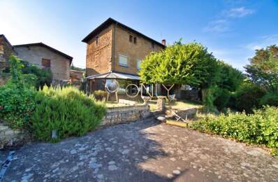 Poleymieux au Mont d'Or - Maison de caractère - 176 M² -  Dépendances - A rénover — photo du bien