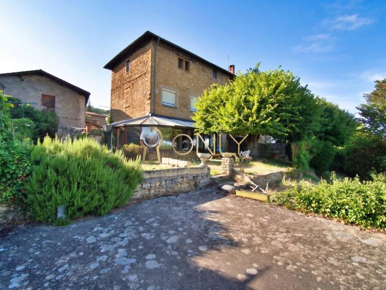 Poleymieux au Mont d'Or - Maison de caractère - 176 M² -  Dépendances - A rénover — photo 1