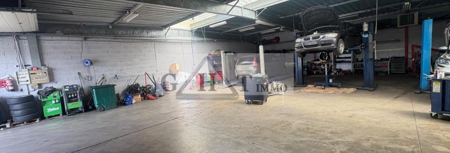 Local industriel  270 m² à louer à Vaux-le-Pénil (77000)