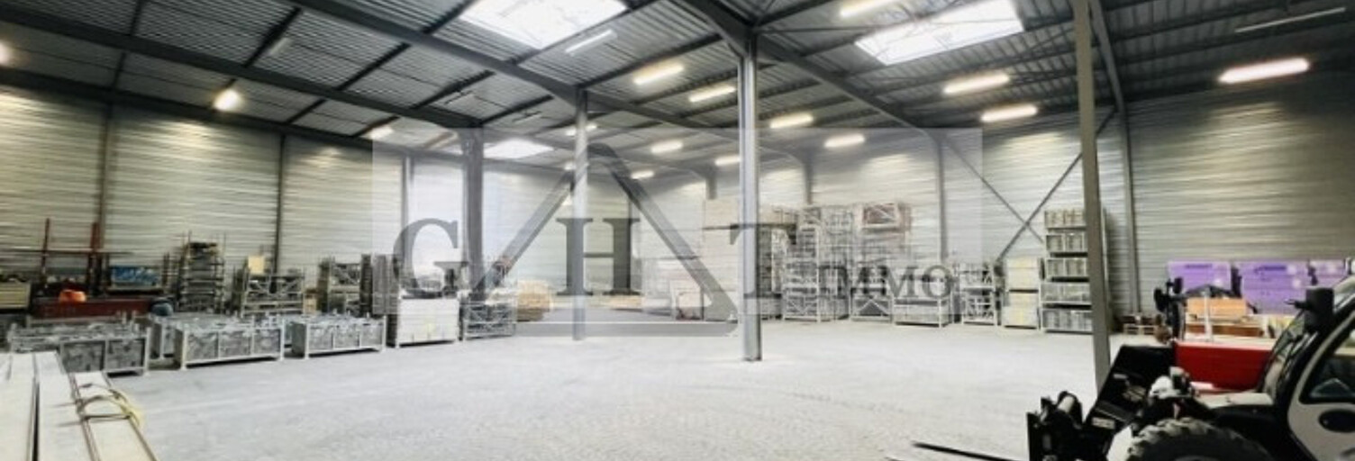 Local industriel  960 m² à louer à Chelles (77500)
