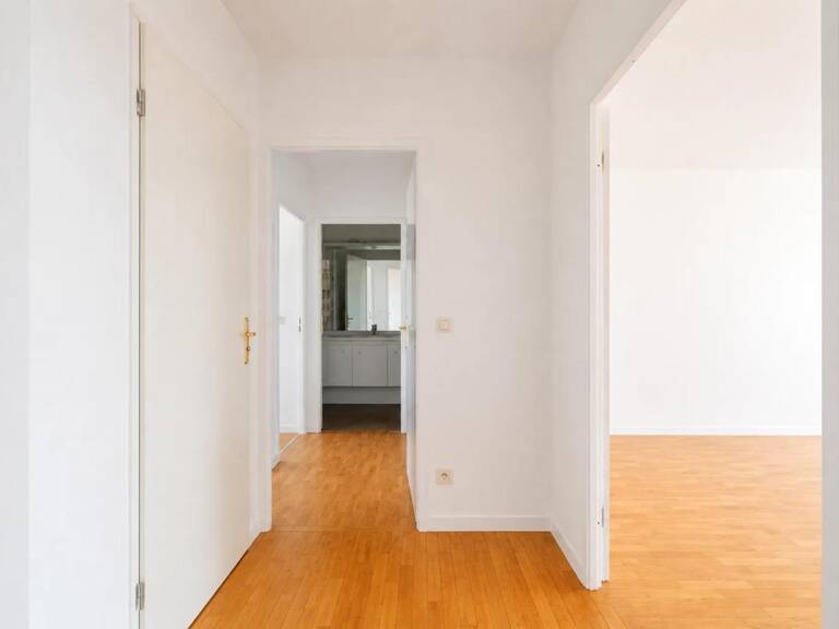 Appartement T3  de 69.5m² / dernier étage/ 2 chambres / Parking — photo 1