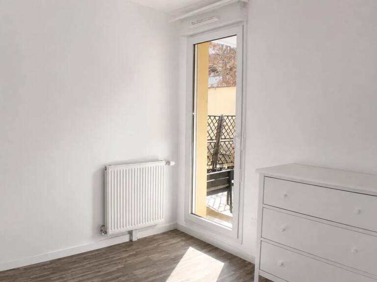 Appartement de 3 pièces de 63 m² à Corbeil-Essonnes — photo 1