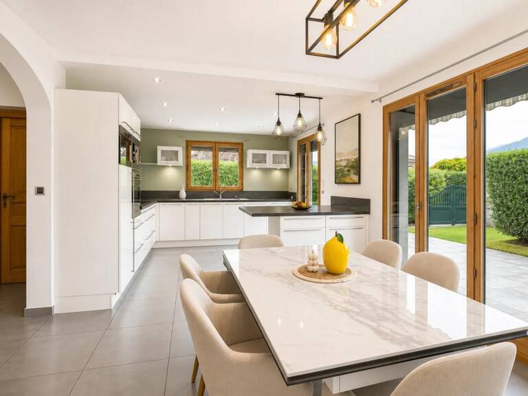 Maison de 5 pièces de 130 m² à Marignier — photo 1