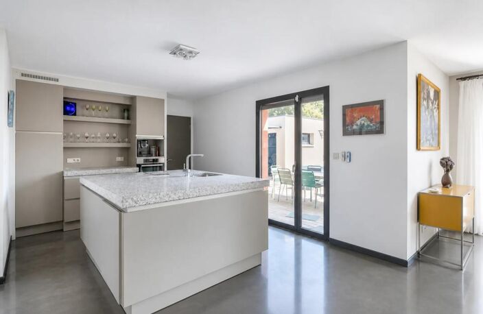 Maison de 6 pièces de 160 m² à Mions — photo 5