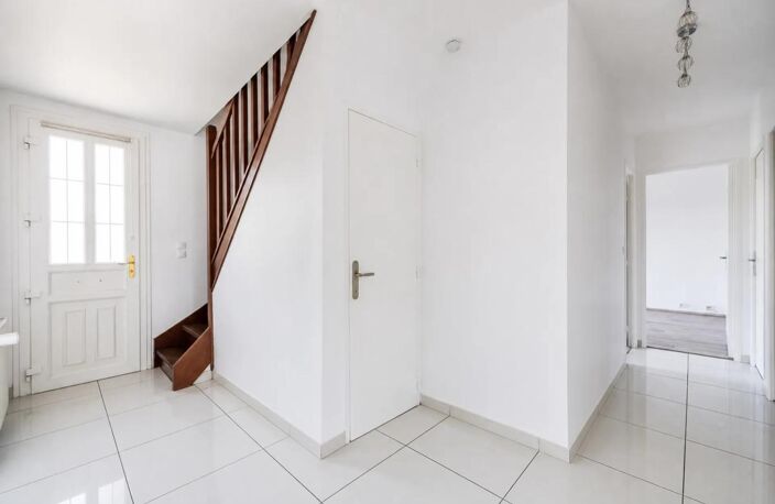 Maison de 6 pièces de 130 m² au Val d'Hazey — photo 4