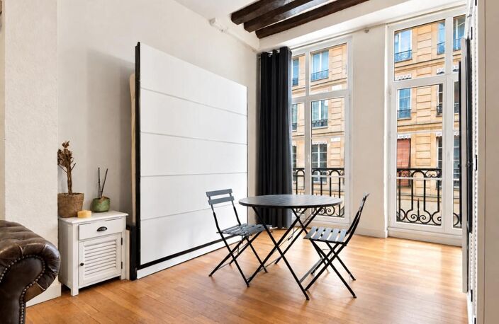 Appartement avec mezzanine au cœur de Paris — photo 2