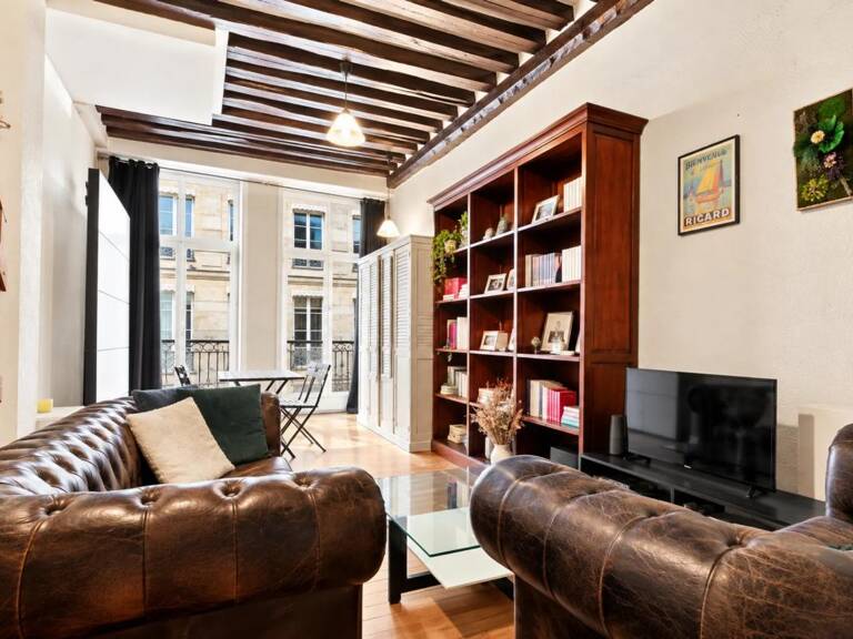 Appartement avec mezzanine au cœur de Paris — photo 1