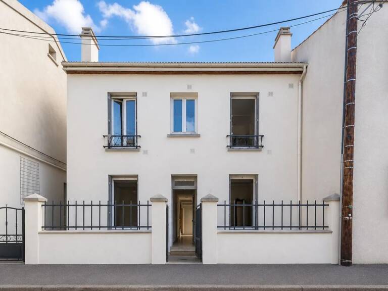 Immeuble de 4 appartements - 165 m² à Saint-Denis — photo 1