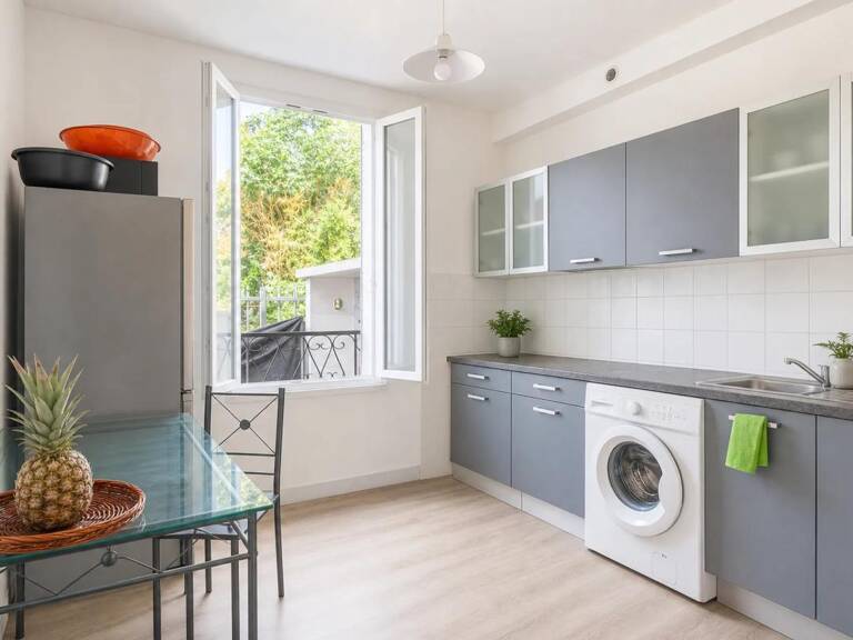Immeuble de 4 appartements - 165 m² à Saint-Denis — photo 1