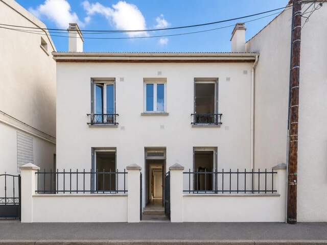 Immeuble de 4 appartements - 165 m² à Saint-Denis — photo du bien