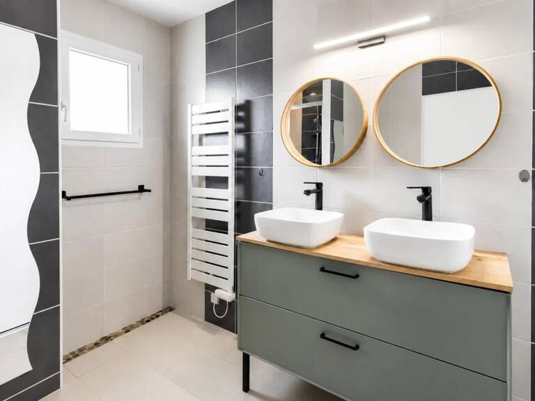 Maison contemporaine avec vie de plain-pied – Le Poteau — photo 1