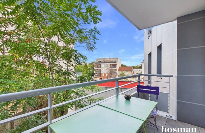 SAINT-OUEN-SUR-SEINE — 90 M² — 3 CHAMBRES — BALCON — MÉTRO LIGNES 13 & 14 À 500 M — photo 2
