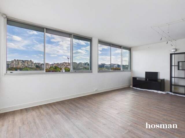 Studio 35 m² - Quai Du Maréchal Joffre, Courbevoie - Étage élevé avec ascenseur — photo du bien