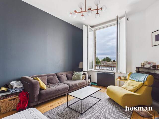 Appartement T2 baigné de lumière, cave - Rue Croix-de-Seguey - Bordeaux — photo du bien