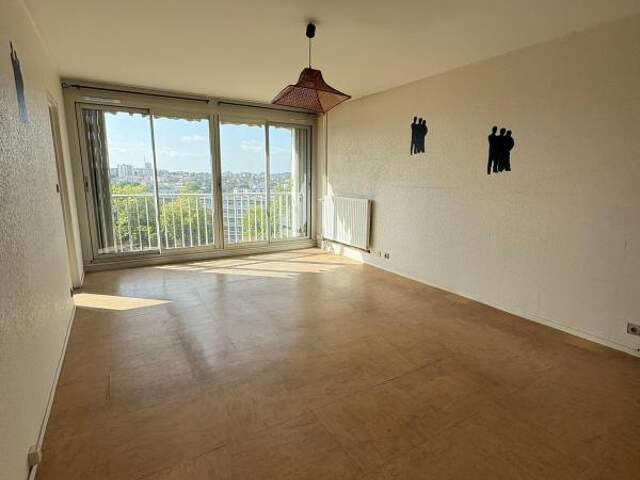 Appartement À Vendre — photo du bien