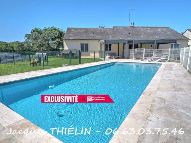 Spacieuse maison familiale de 180 m² avec 7 chambres et piscine chauffée — photo du bien